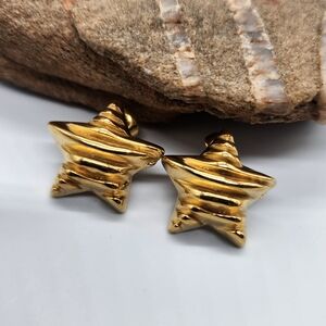 FP Jewel Davina Star 14k Gold Plated Lightweight Studs Textured Earrings